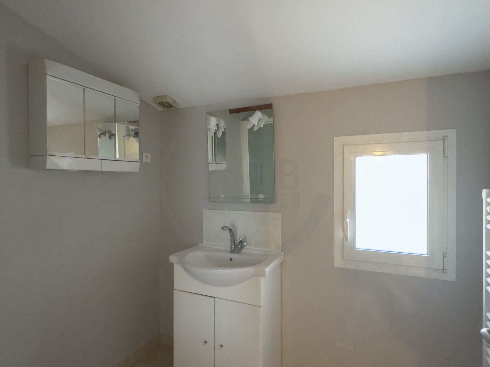Image_, Immeuble, Le Pouzin, ref :VIM190002778