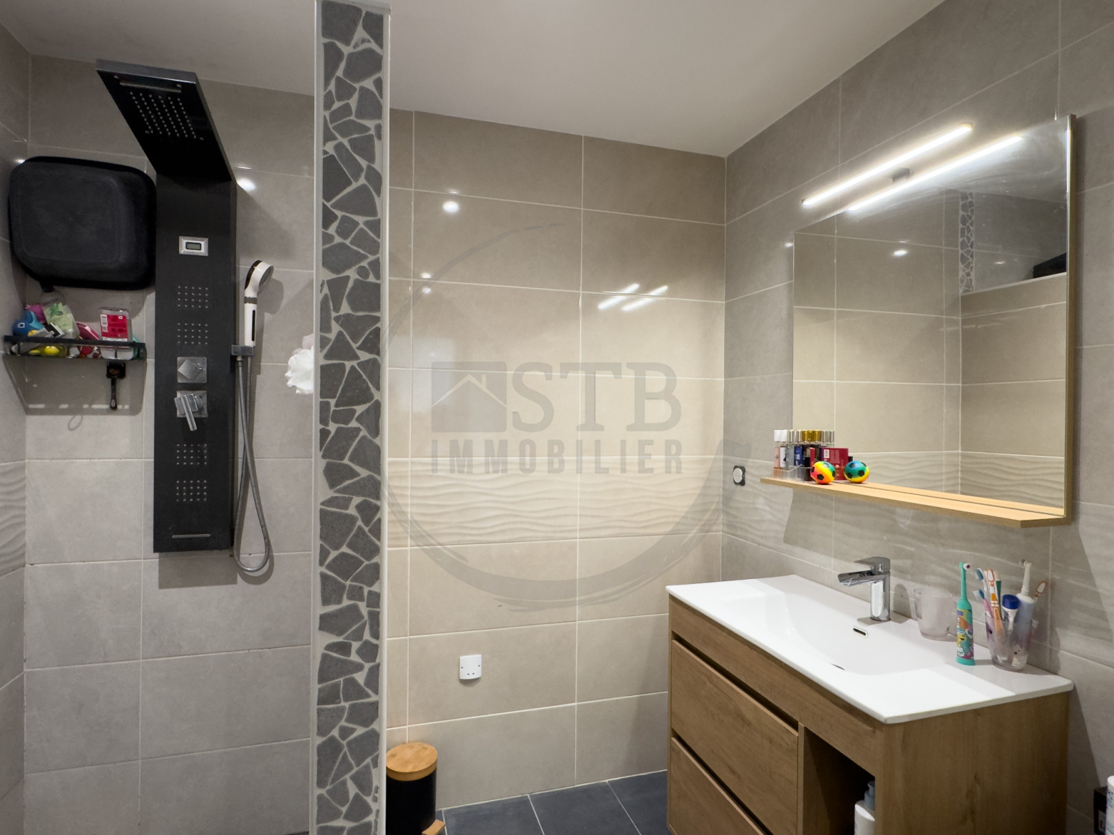 Image_, Maison, Guilherand-Granges, ref :VMA190002775